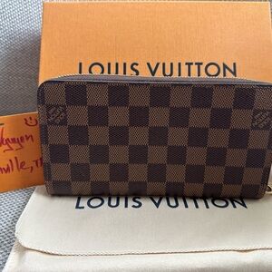 Louis Vuitton Zippy Wallet Damier Ebene ❌SOLD❌